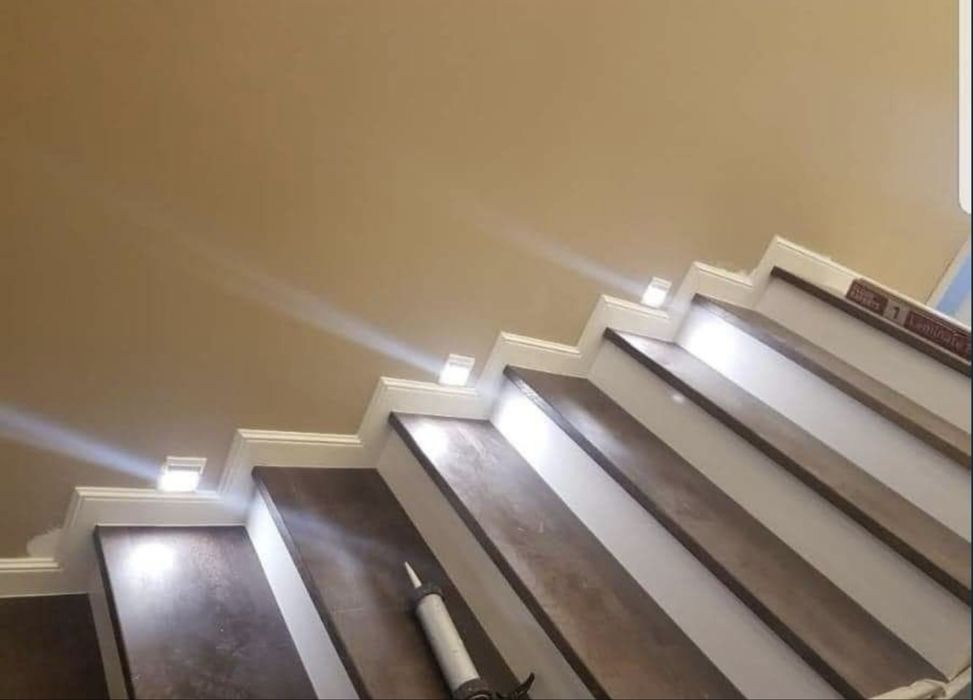 Montaj parchet, uși scări interioare/zugrăveli lavabile/montare mobila