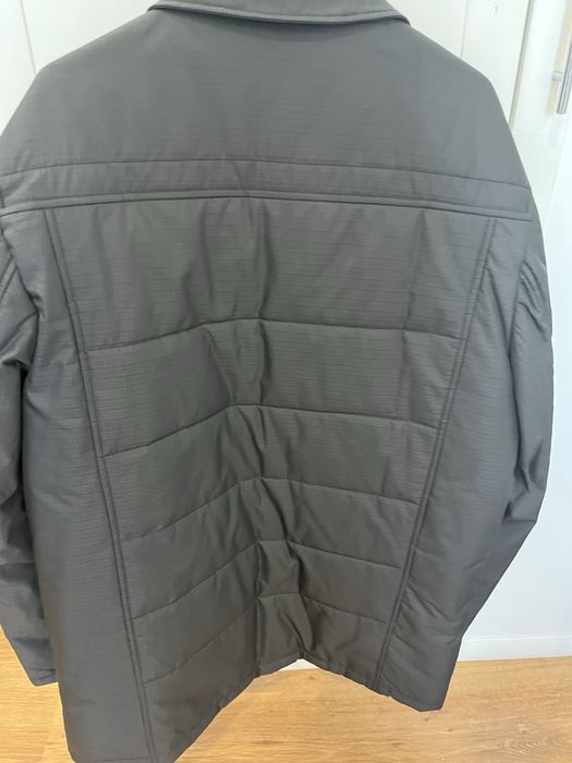 Продам мужскую куртку новую