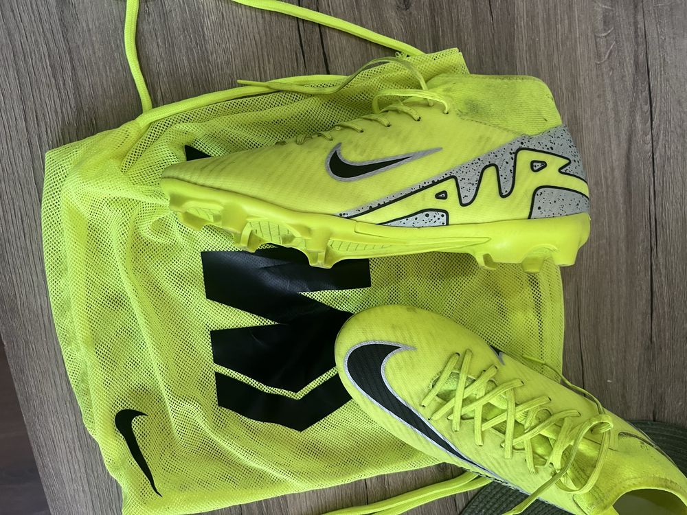 Бутонки nike mercurial 43 номер идват с подарак