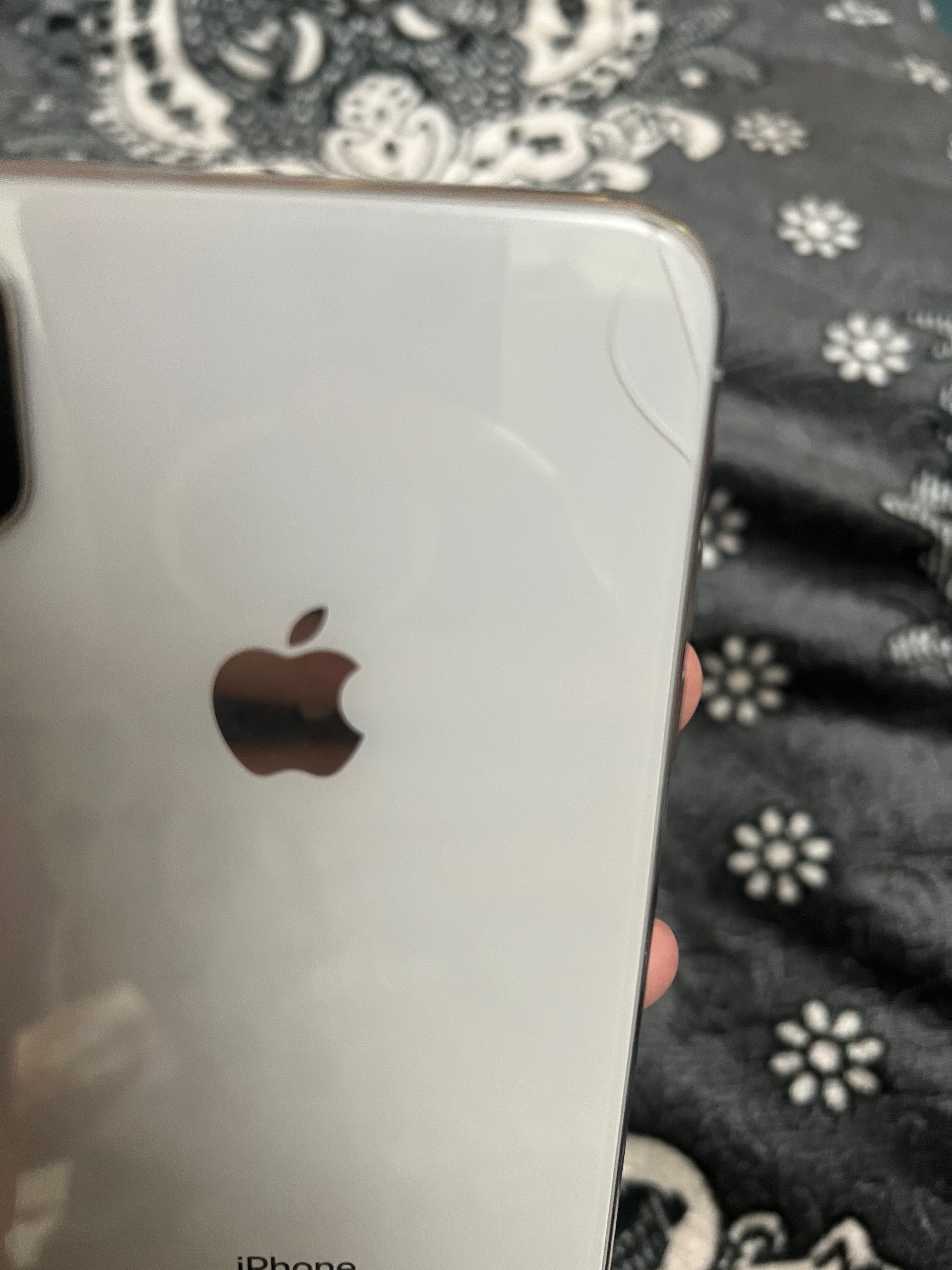 Iphone xs max 256gb obmen bor!