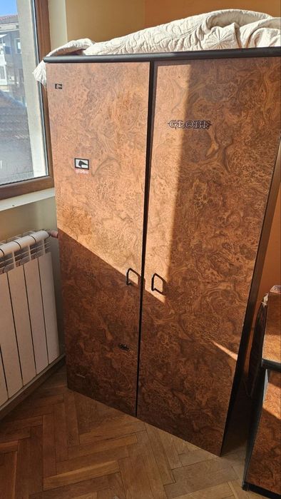 Секция, гардероб и шкаф