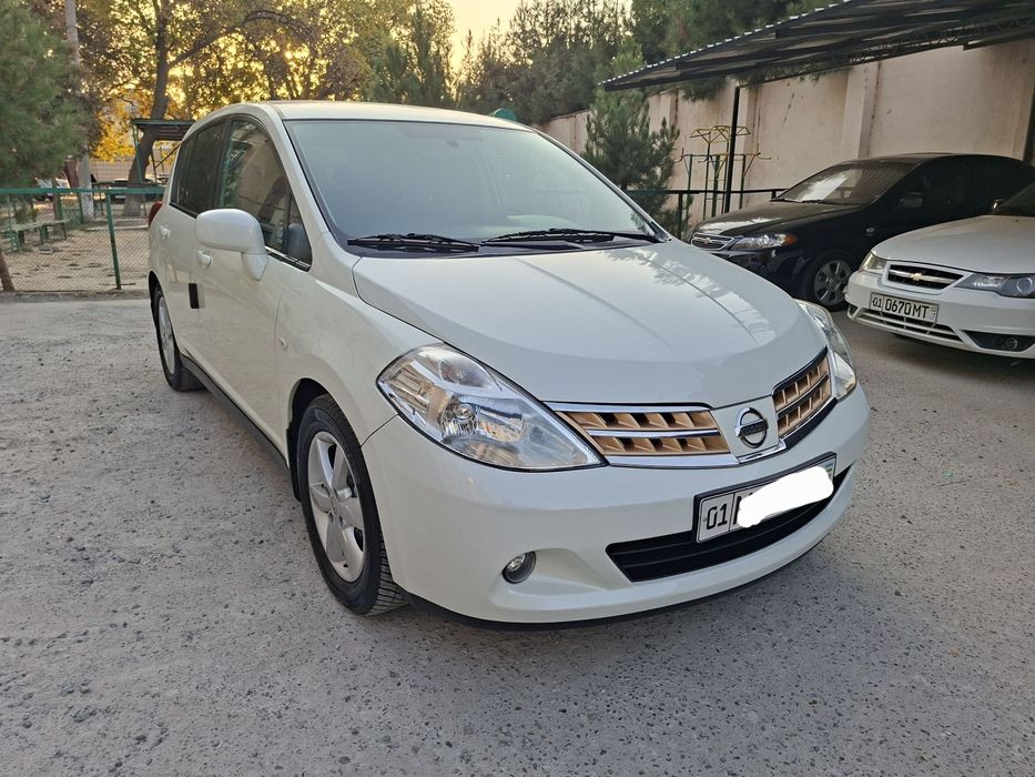 Nissan tiida 2009 Avtomat