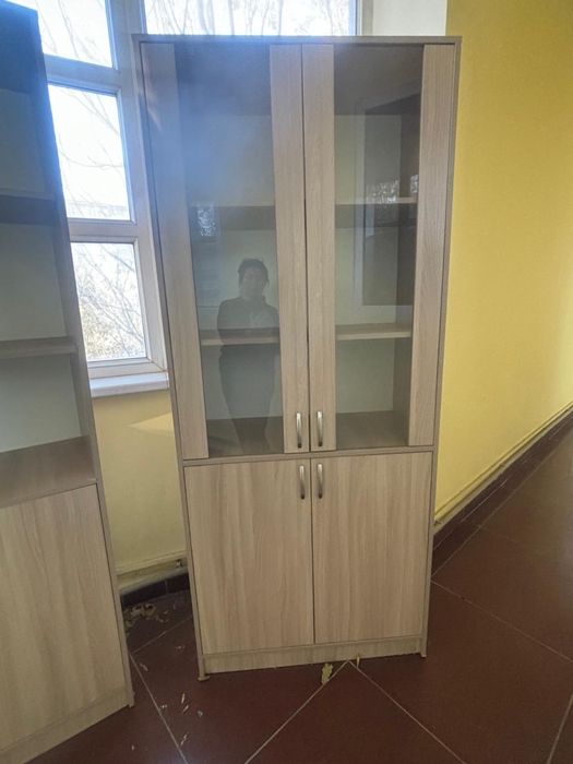 Шкафы в отличном состояний. Можно в офис и в доме использовать