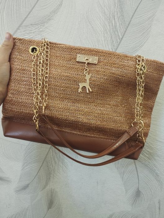 Chiroyli sumka kiyikli va zanjirli