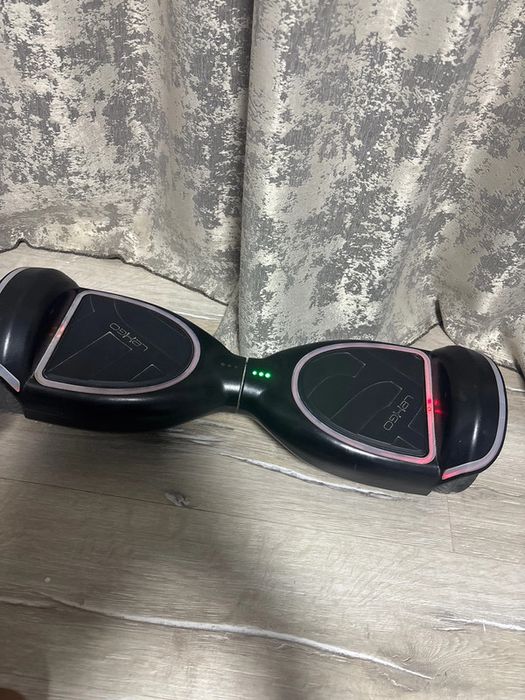 Vand hoverboard functionabil raspund la mesaje