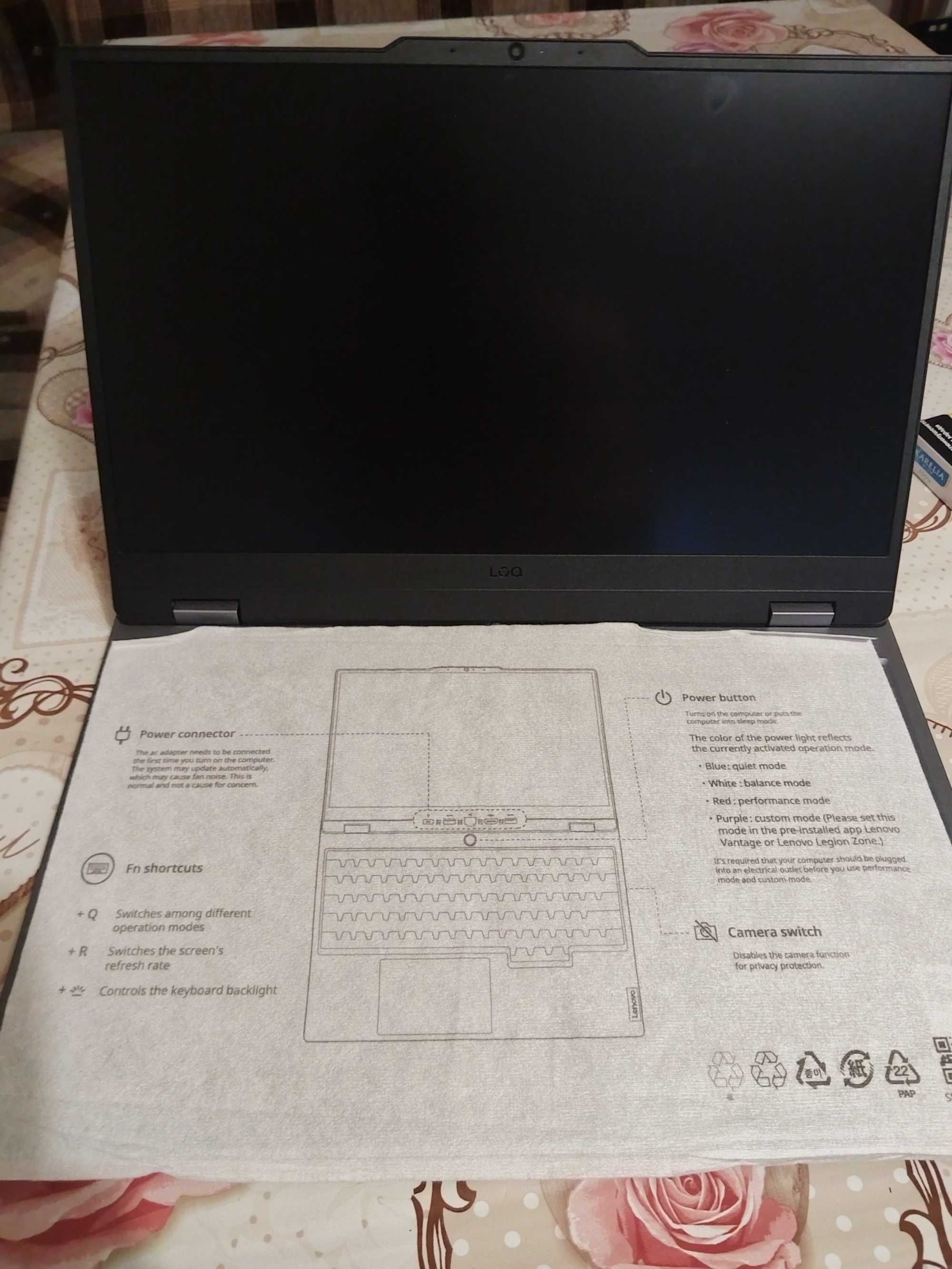 Геймърски лаптоп LENOVO