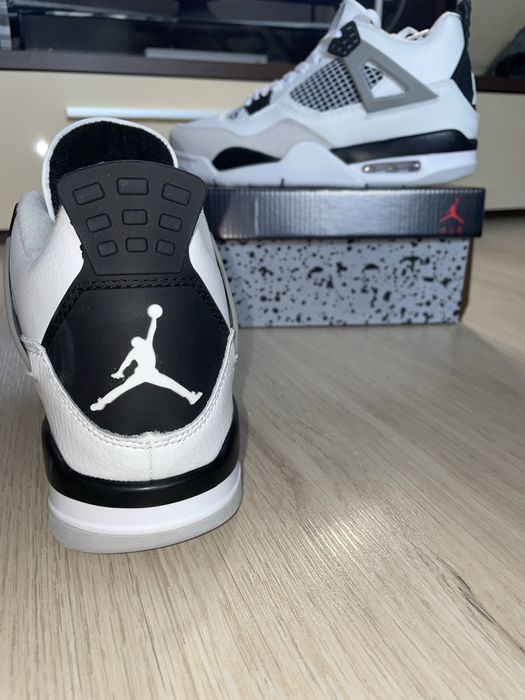 Jordan 4 Military Black