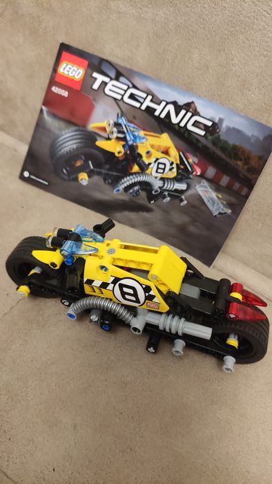 LEGO® Technic 42058 - Мотоциклет за каскади