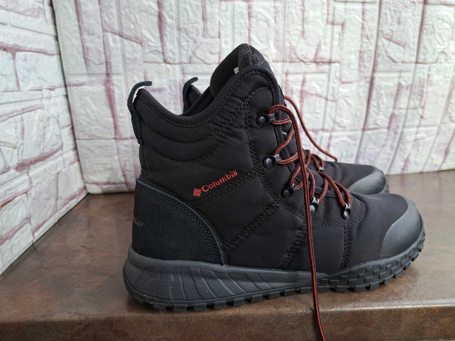 мъжки зимни обувки,боти,туристически,ном43,5 Columbia,