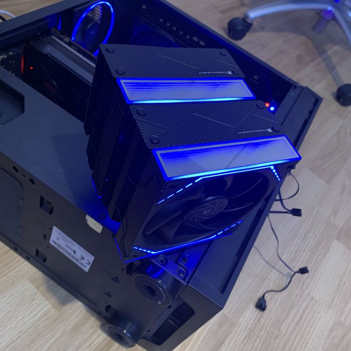 Cooler dual tower  ThermalRight, afisaj Rgb, ventilatoare 120mm ARGB