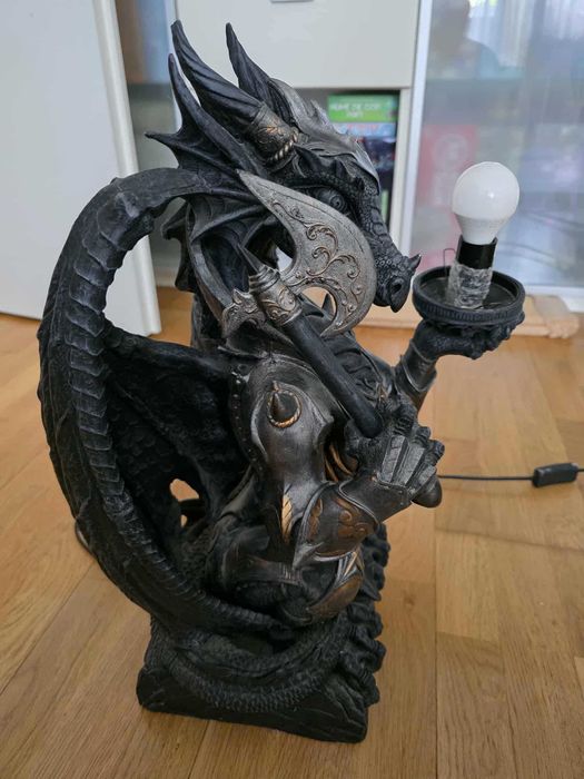 Vand Lampa Statuie Fantasy Dragon - Dungeons and Dragons
