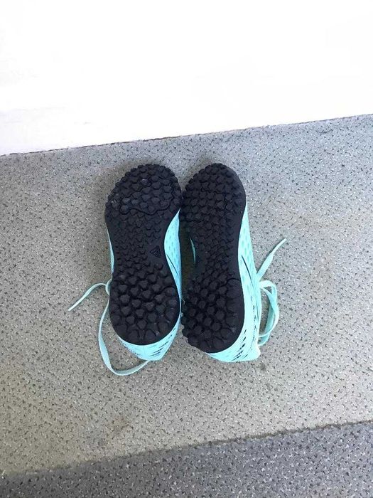 GHe te de fotbal Addids pentru copii, mărime 32 stare foarte bună