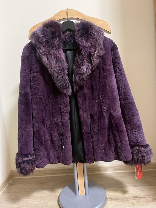 Vand haina de blana naturala