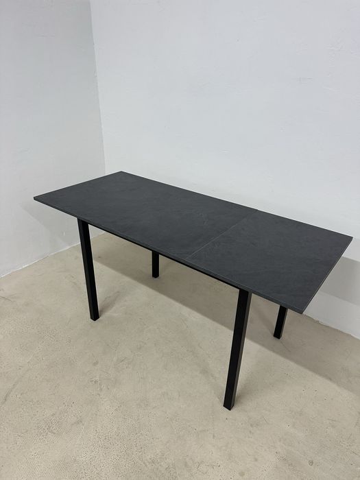 Разтегателна трапезна маса HOMCOM за 4-6 души