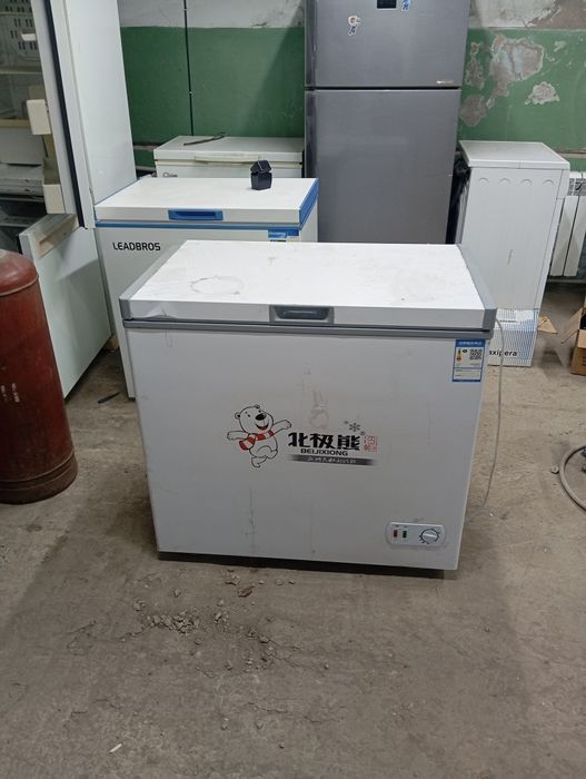 Продам морозильник