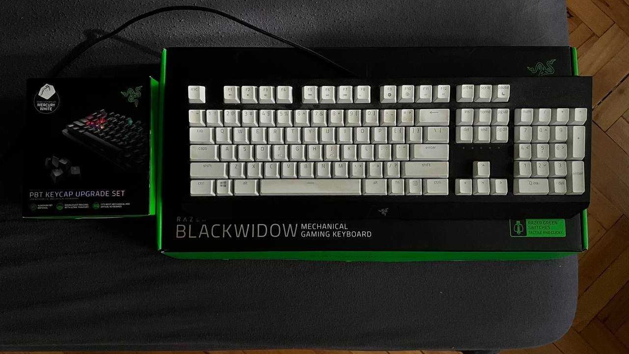 Клавиатура Razer Blackwidow Chroma 2021 model with PBT keycap upgrade