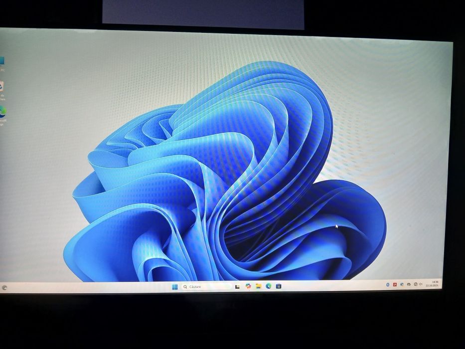 All in one Dell Inspiron 24-5475 Ryzen 7 si RX560 4Gb memorie video