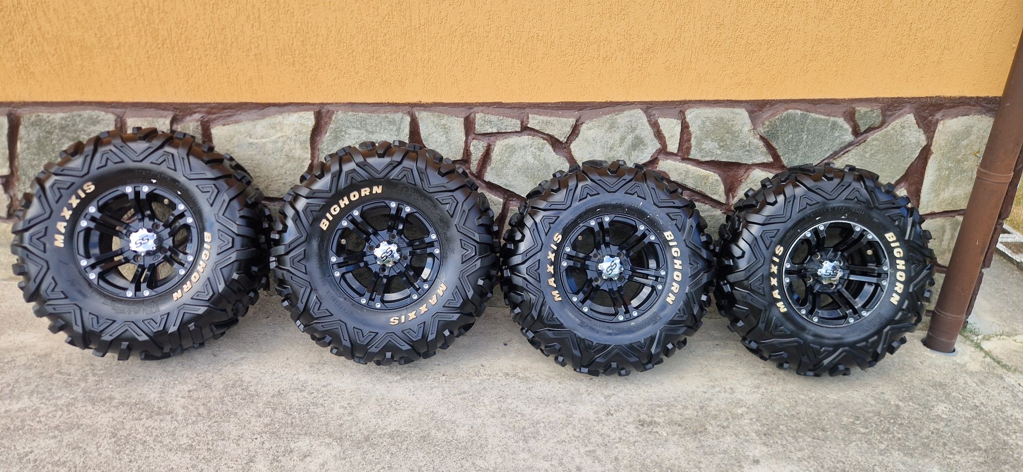 Jante aliaj cu anvelope 27x12 r12 27x9 r12