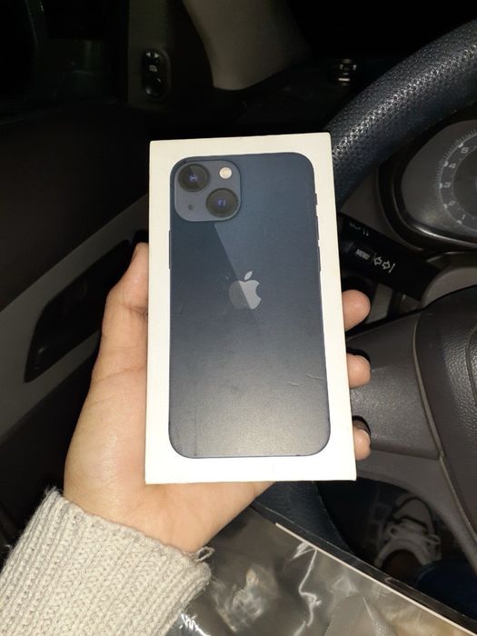 Ayfon 13 mini sotiladi