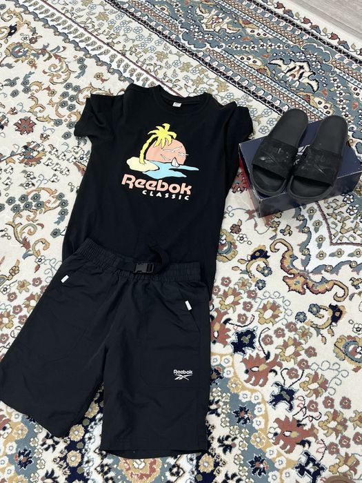 Продам Рибок оригинал Шорты, футболка, шлепка продам