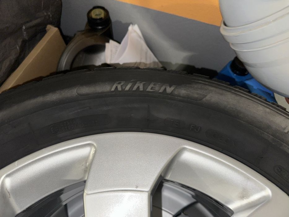 Jante Mercedes ML 255/55/18 M+S / dot 2018