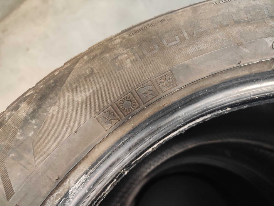 2бр. Всесезонни гуми 235/50/18 Vredestein