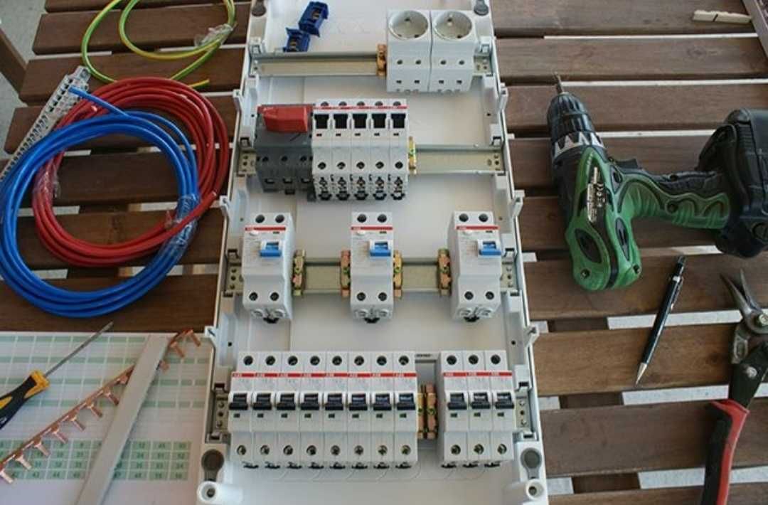 Электрик. Электромонтёр. Услуги электрика. Выпольняю любую работу.
