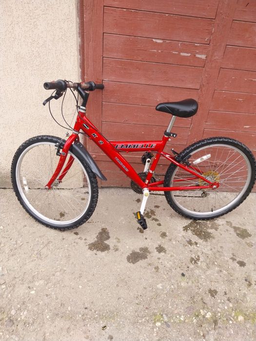 Vand bicicleta stare buna