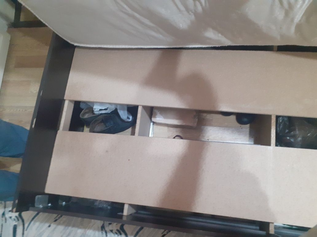 продам 1 спальный кровать с матрасом