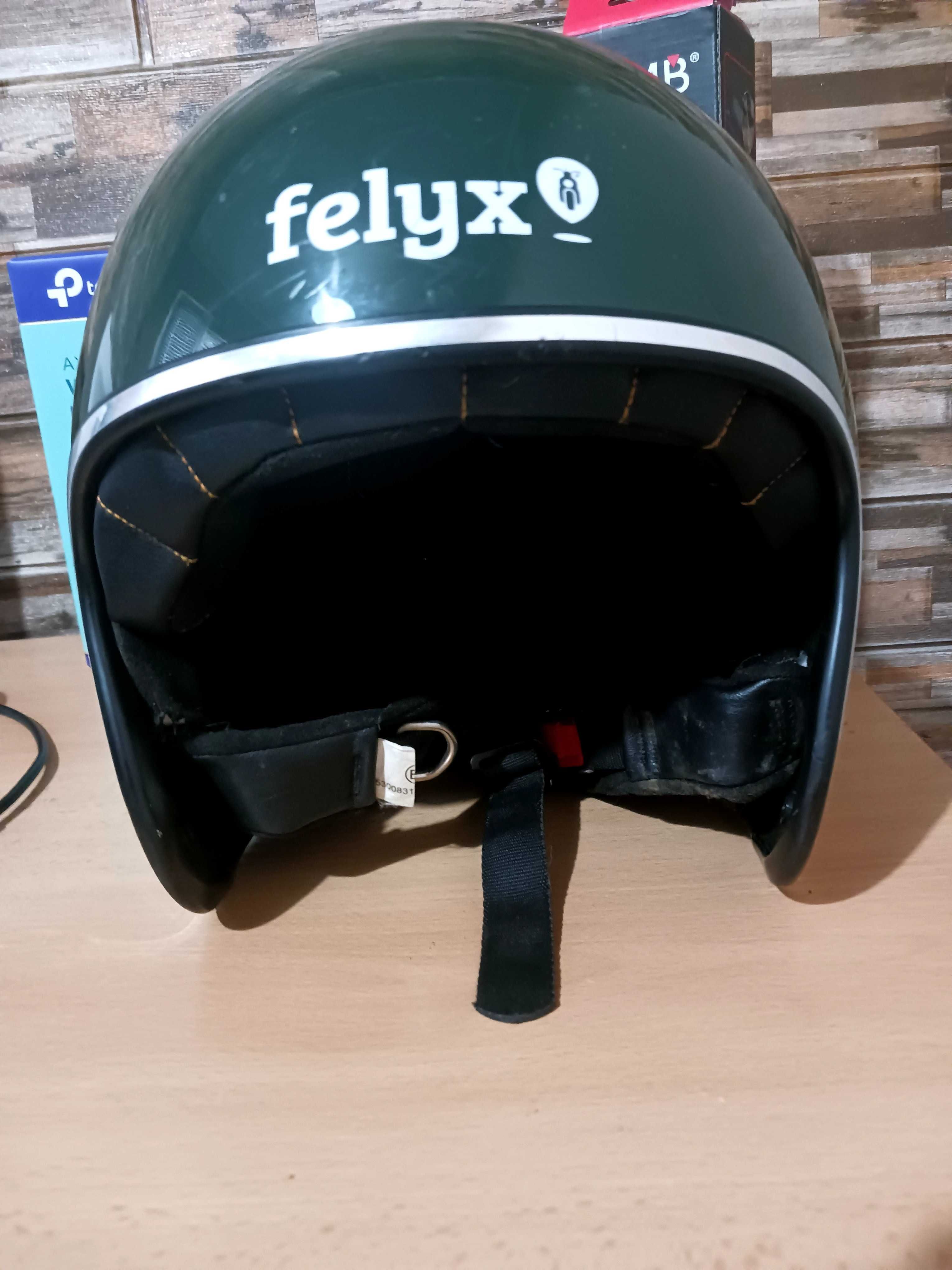 Каска за скутер FELIX