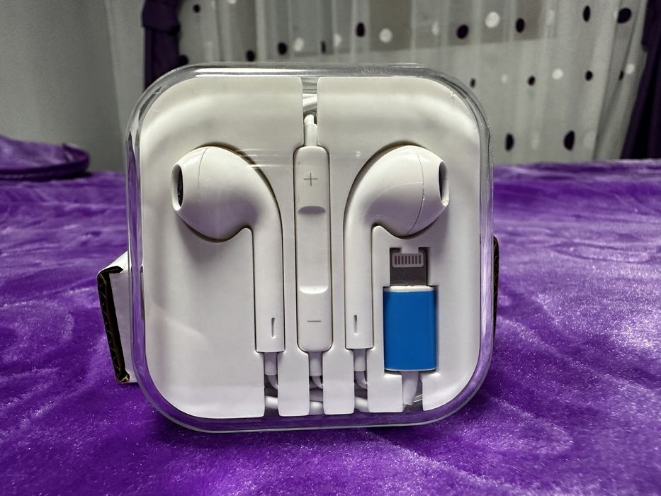 Vand casti cu fir pentru IPhone