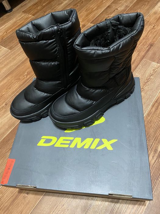 Продаю замнюю обувь