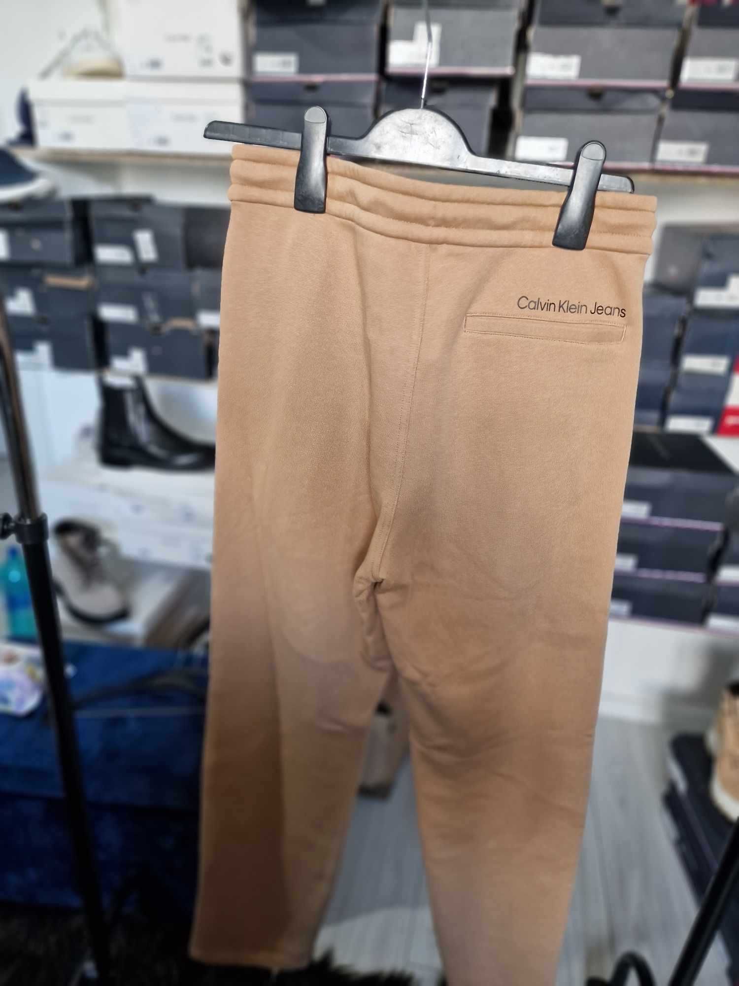 Pantaloni de trening Calvin Klein