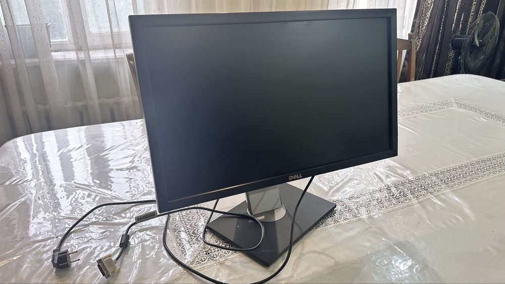 Монитор Dell 23”