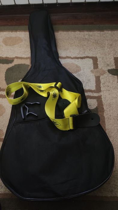 Акустическая гитара