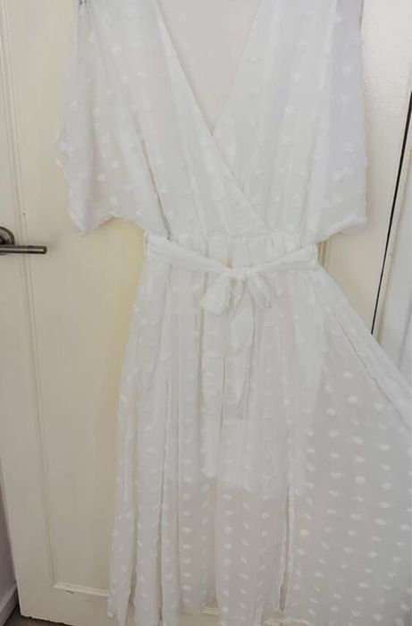 Rochie albă nouă