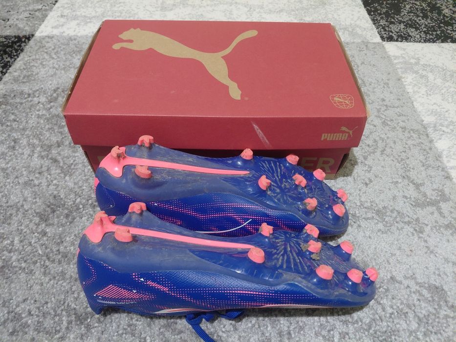 Ghete de fotbal puma teren de iarbă