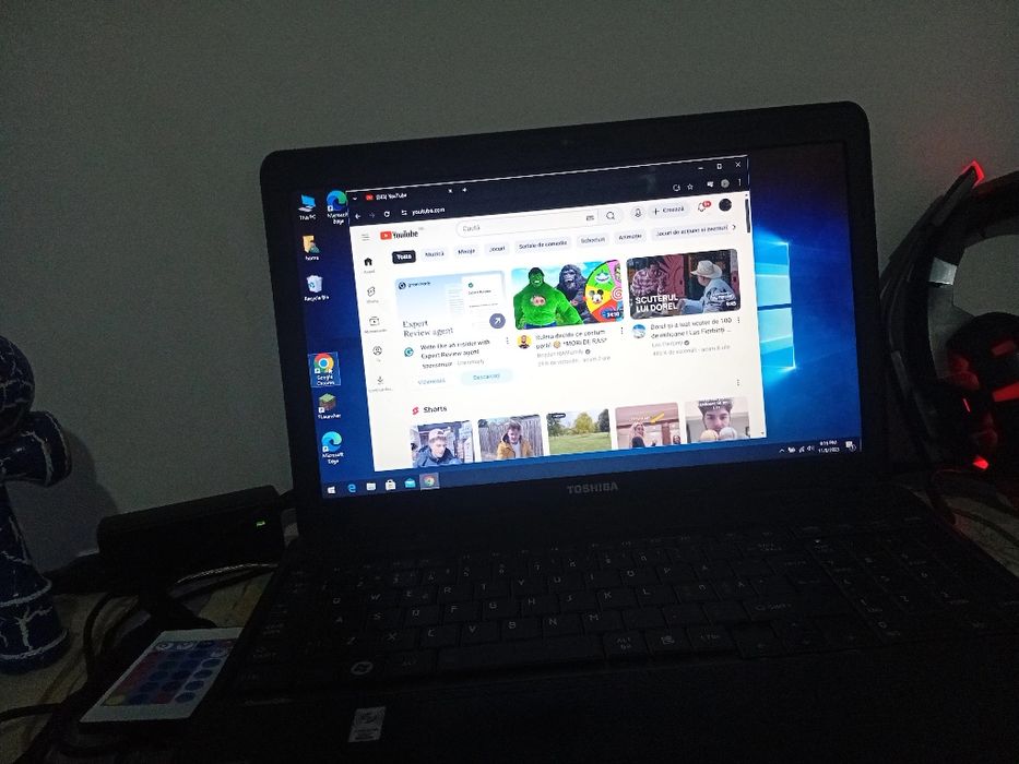 Laptop TOSHIBA  windows 10