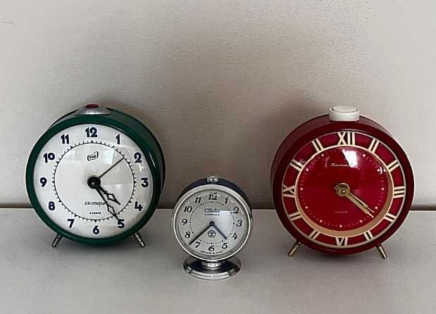Часы будильник "Слава" "Луч" "Ракета" и "Янтарь"