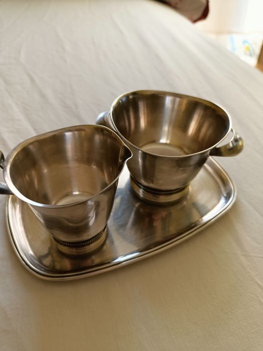 Set argint zaharnita ,letiera si tavita 176 grame