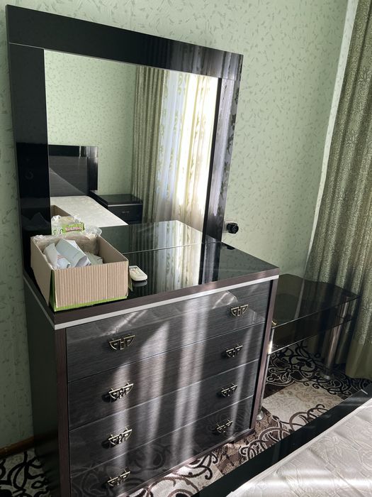 Мебель сотилади холати идеально