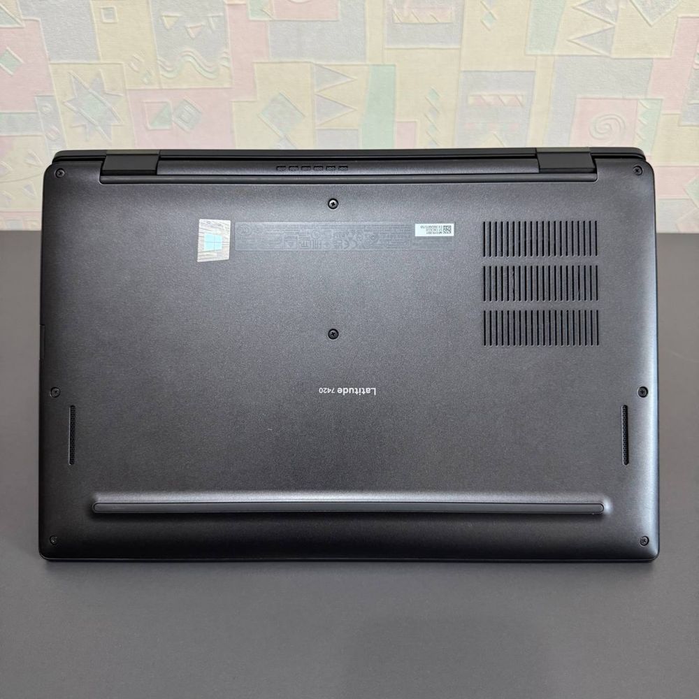 Ноутбук Dell Latitude 7420 | Intel i5-1135G7 | m2 256GB SSD | DDR4 8GB