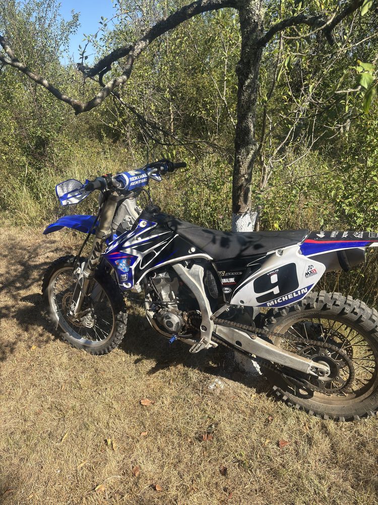Продавам Yamaha yz250f