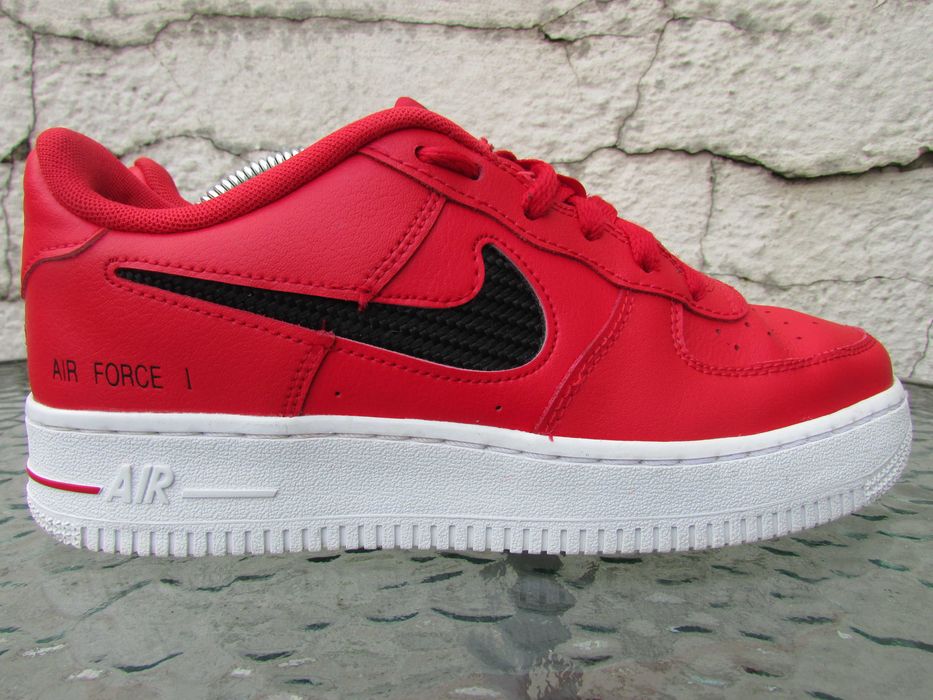 Маратонки Nike Air Force 1 '07 'University Red'