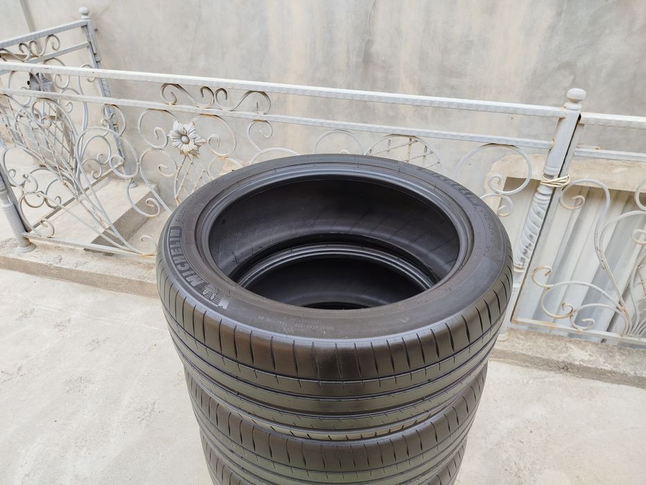 245 45 R19 Shina Michelin