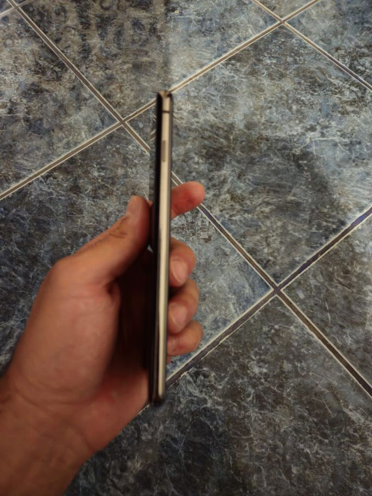 Vând Samsung Galaxy S10 impecabil