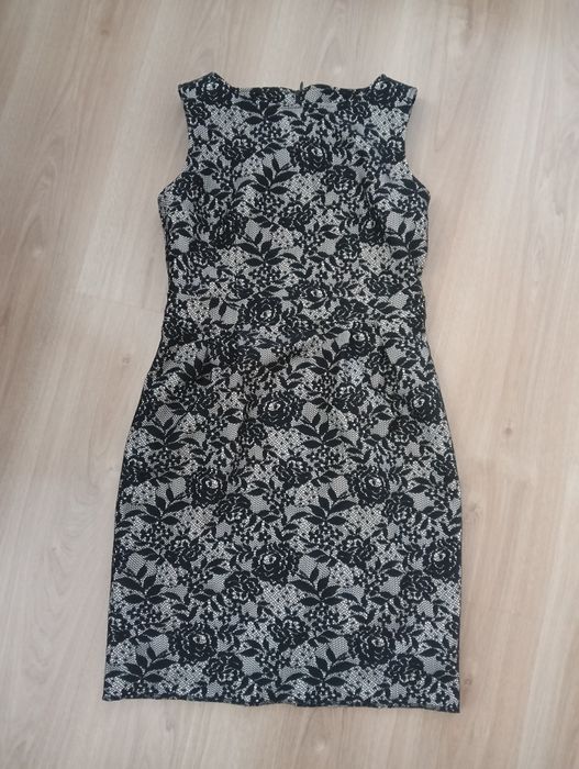 Рокля - размер M/L