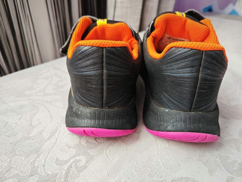 Маратонки за тенис