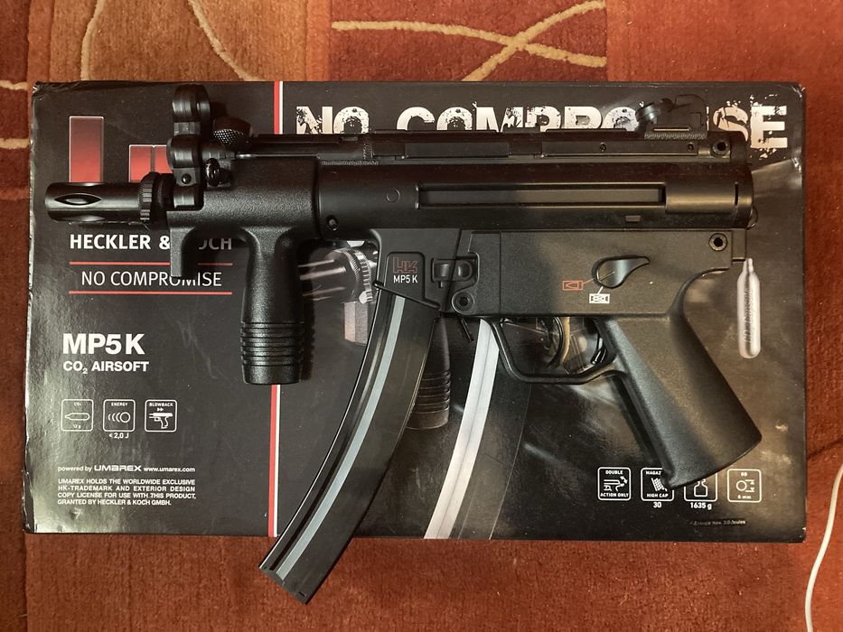 Replică airsoft Umarex MP5K CO2