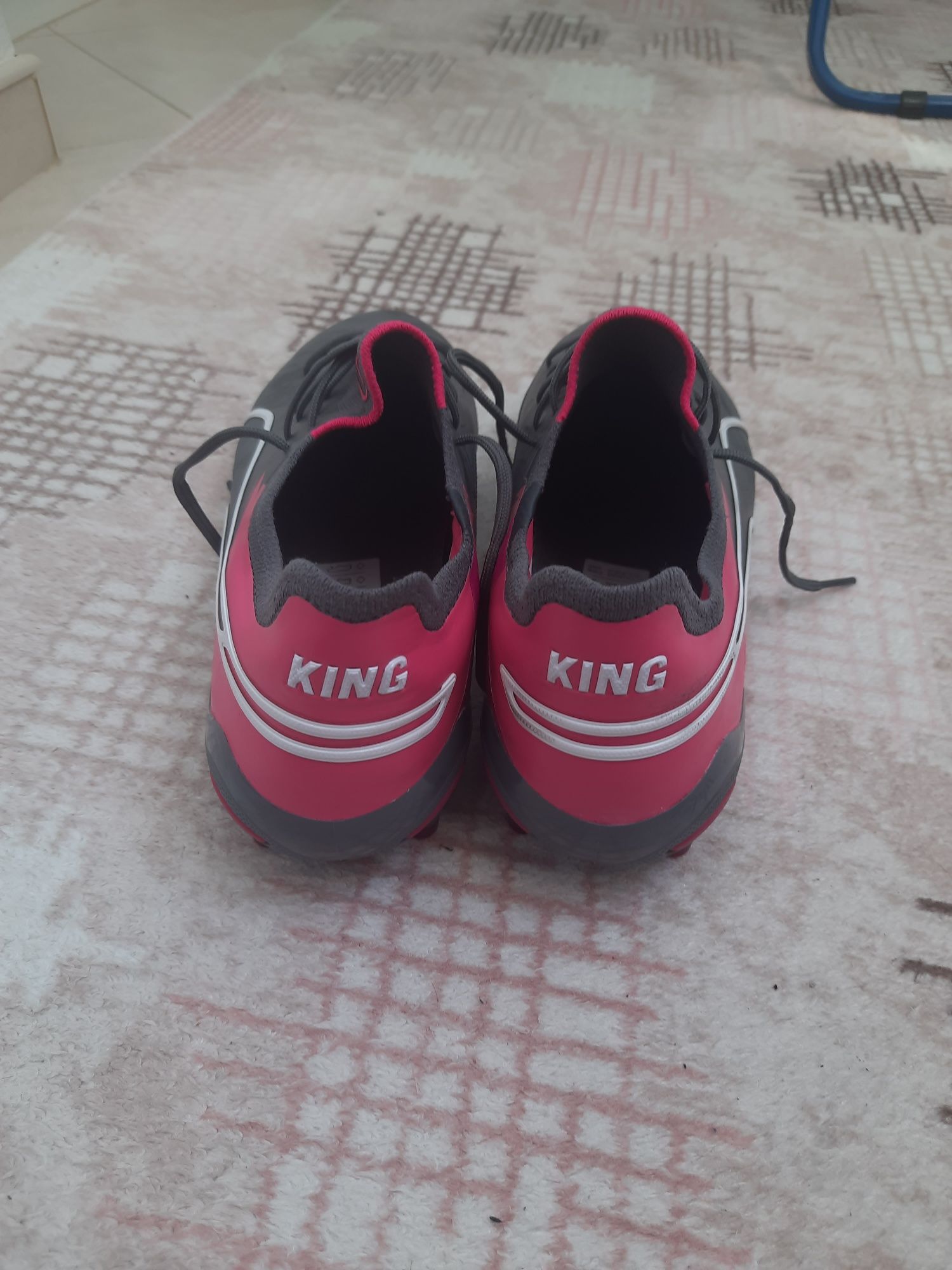 Професионални бутонки Puma King Ultimate 43